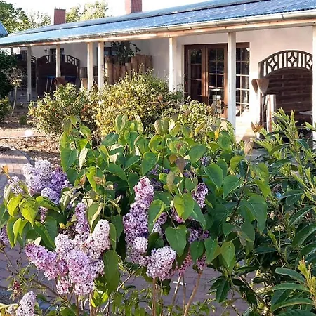 2 Bedroom Lovely In Feriehus