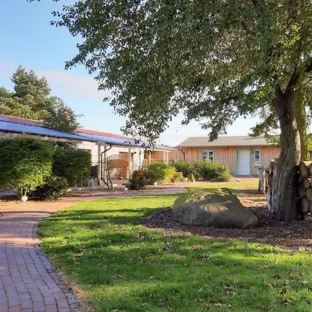 2 Bedroom Lovely In Fuhlendorf Holiday home