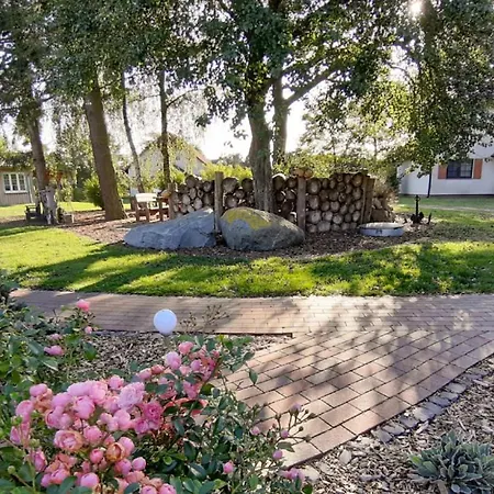 2 Bedroom Lovely In Fuhlendorf Holiday home *