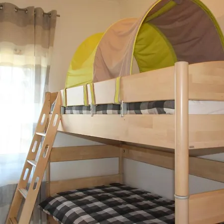 Сasa de vacaciones 2 Bedroom Lovely In Fuhlendorf (Mecklenburg-Vorpommern)