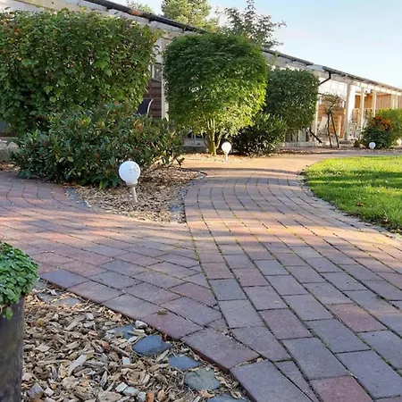 2 Bedroom Lovely In Fuhlendorf Holiday home